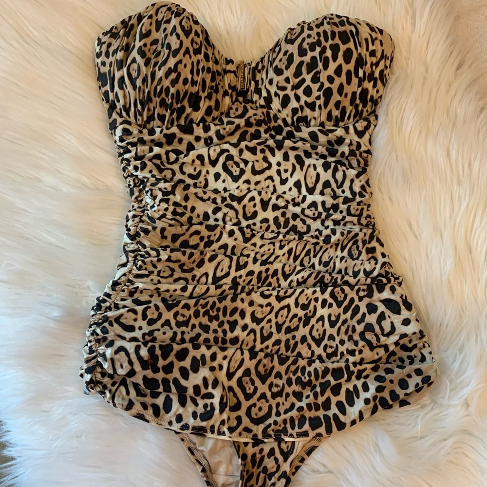 Victoria’s Secret leopard print one piece size 6D